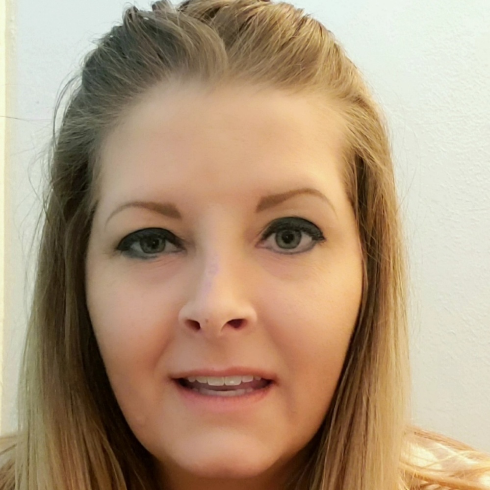 Meet your Posher, Laurie